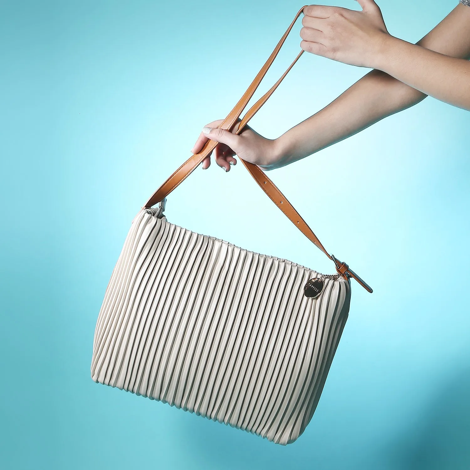 Caprese Diana Hobo Large Cream