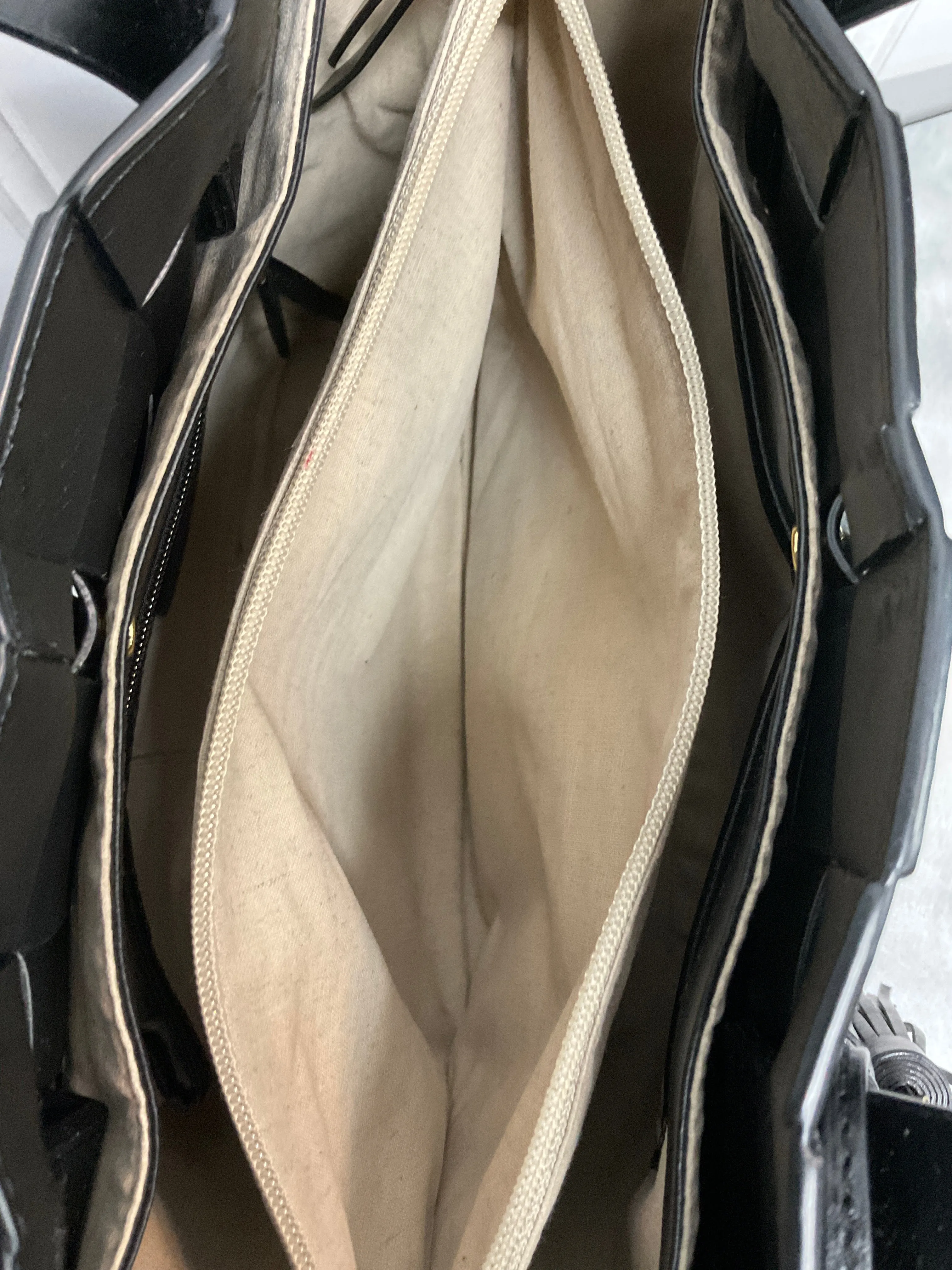 Handbag Designer By Michael Kors In Black, Size:Medium