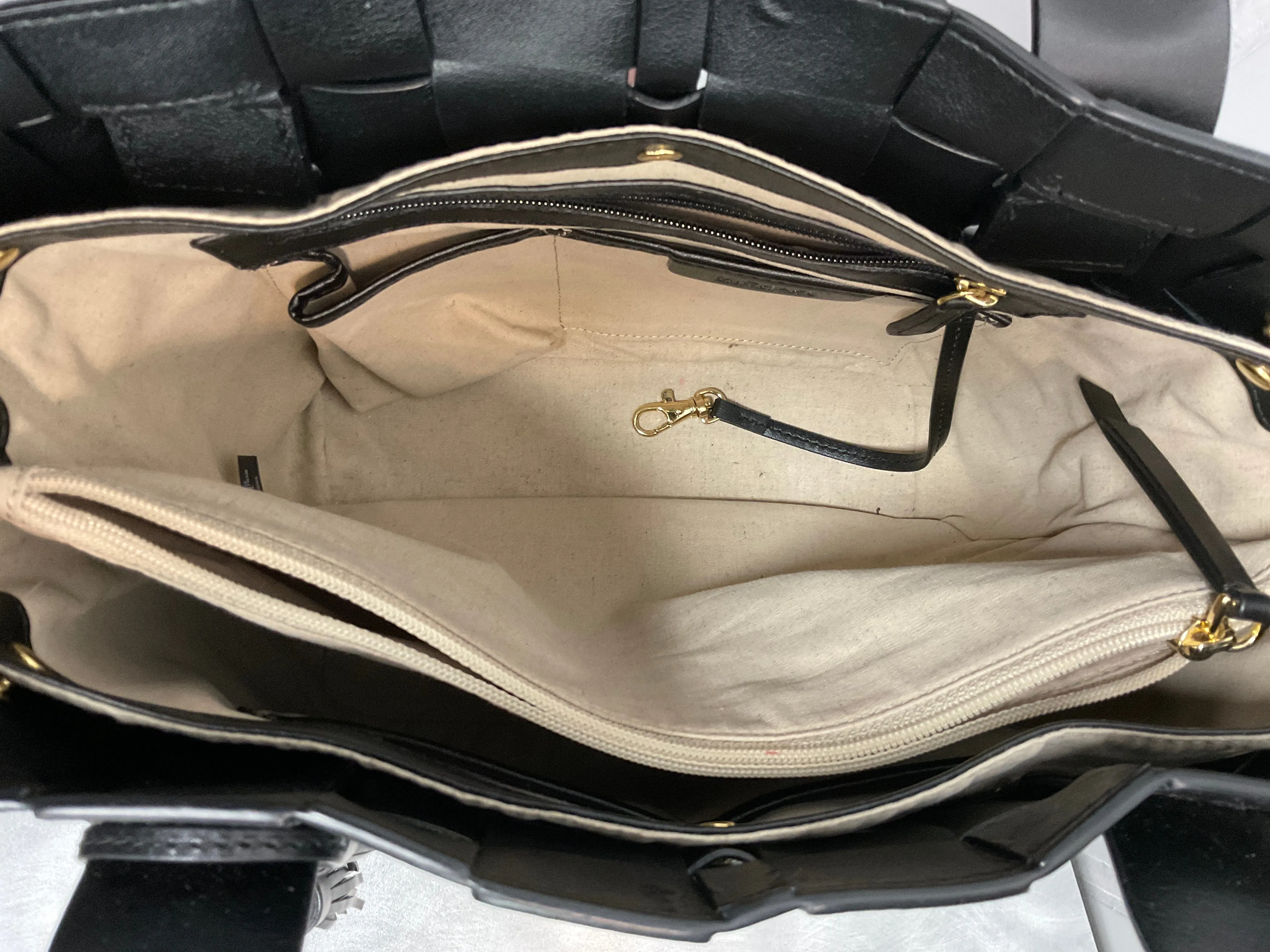 Handbag Designer By Michael Kors In Black, Size:Medium