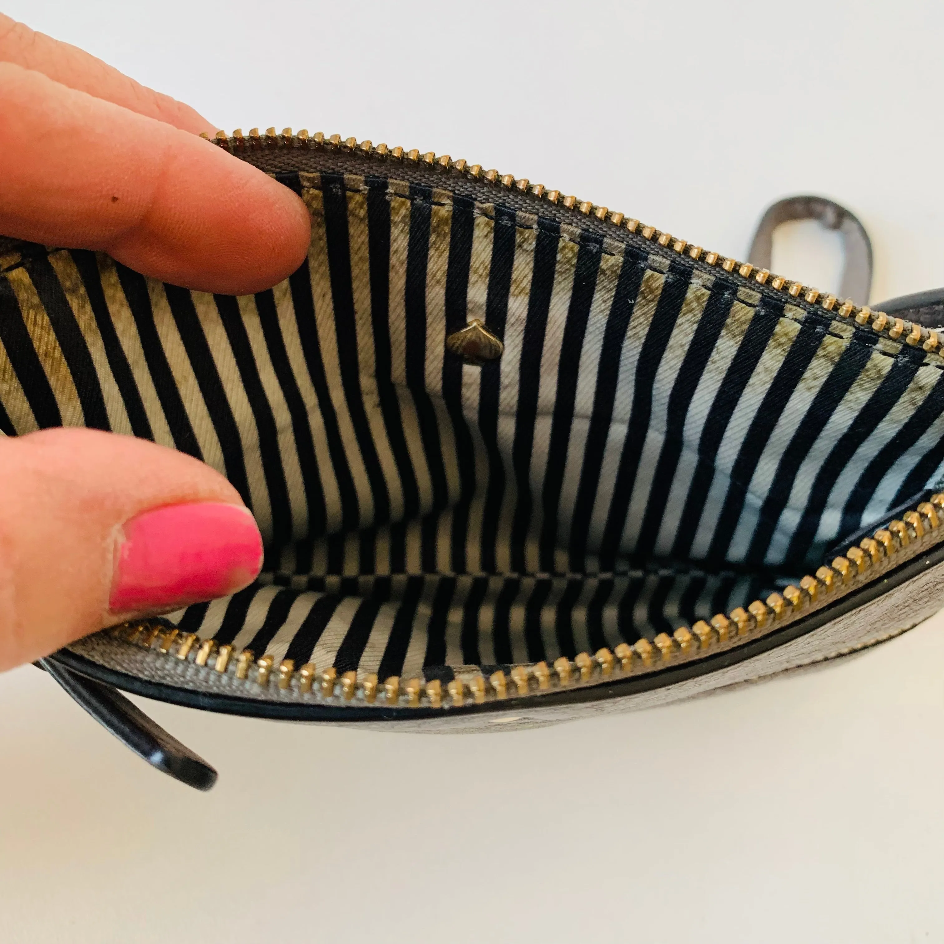 Kate Spade New York Grey Pebble Grain Leather Wristlet