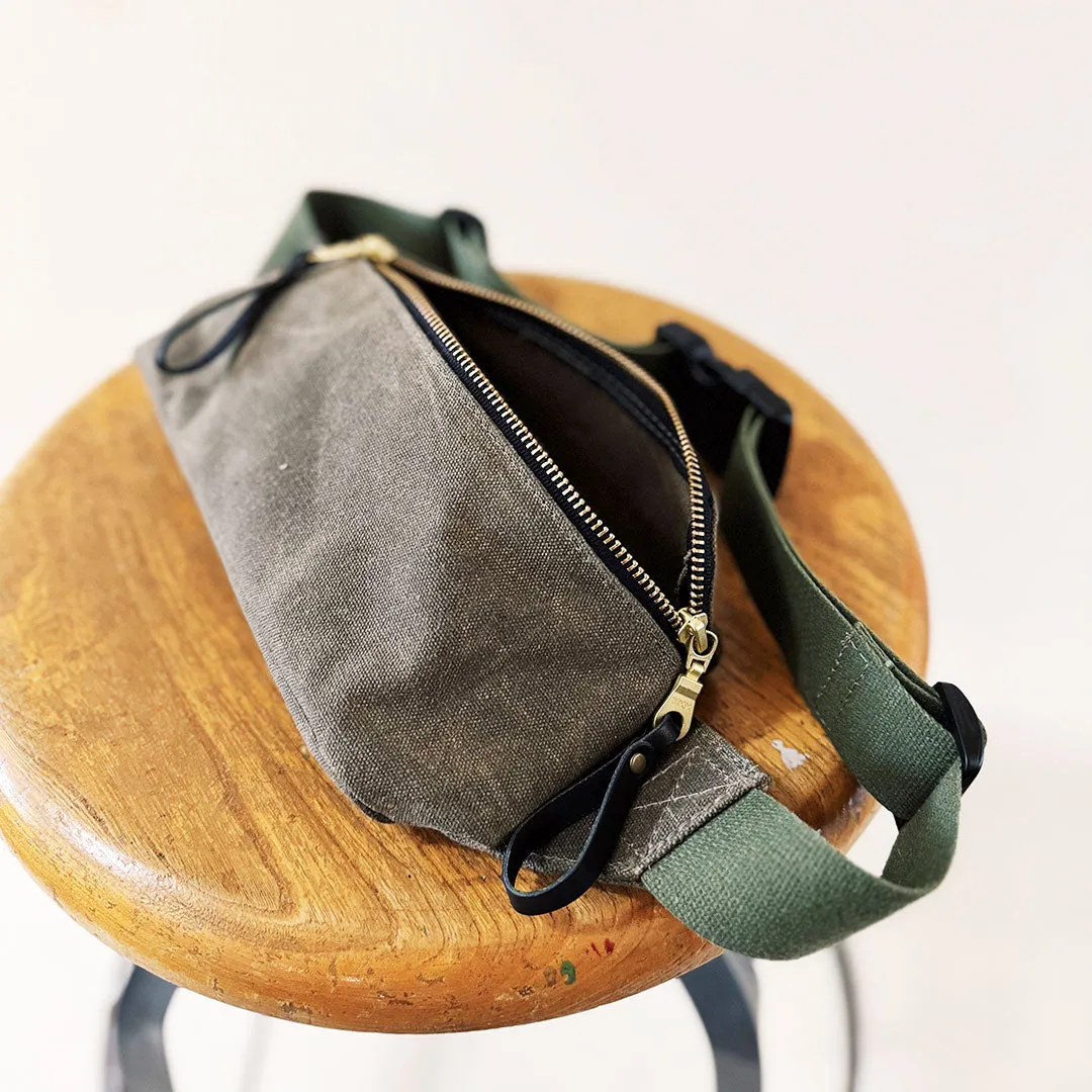 Minimal Hip Sack